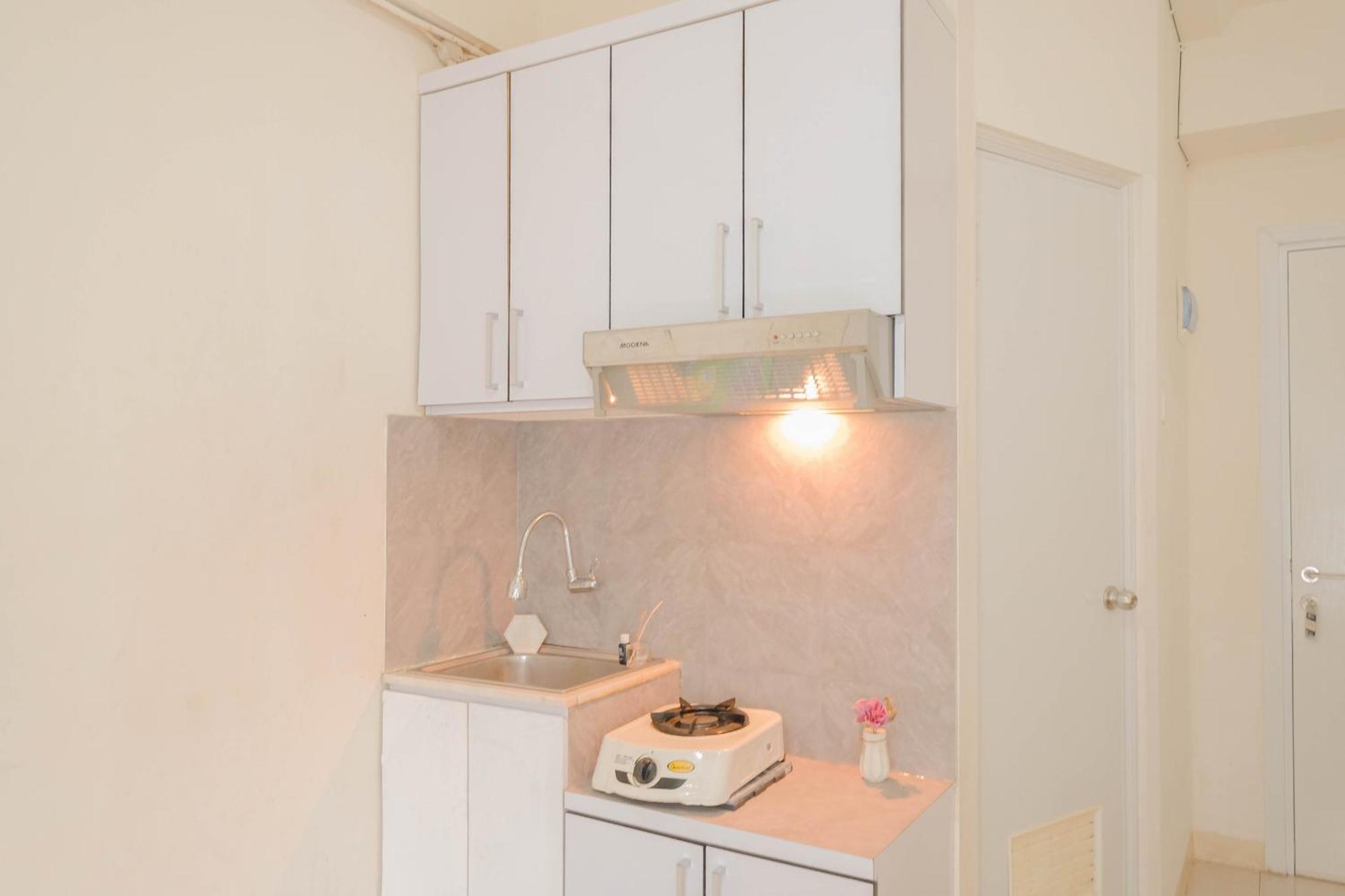 Cozy With Direct Access To Mall At Pramuka By Travelio Jakarta