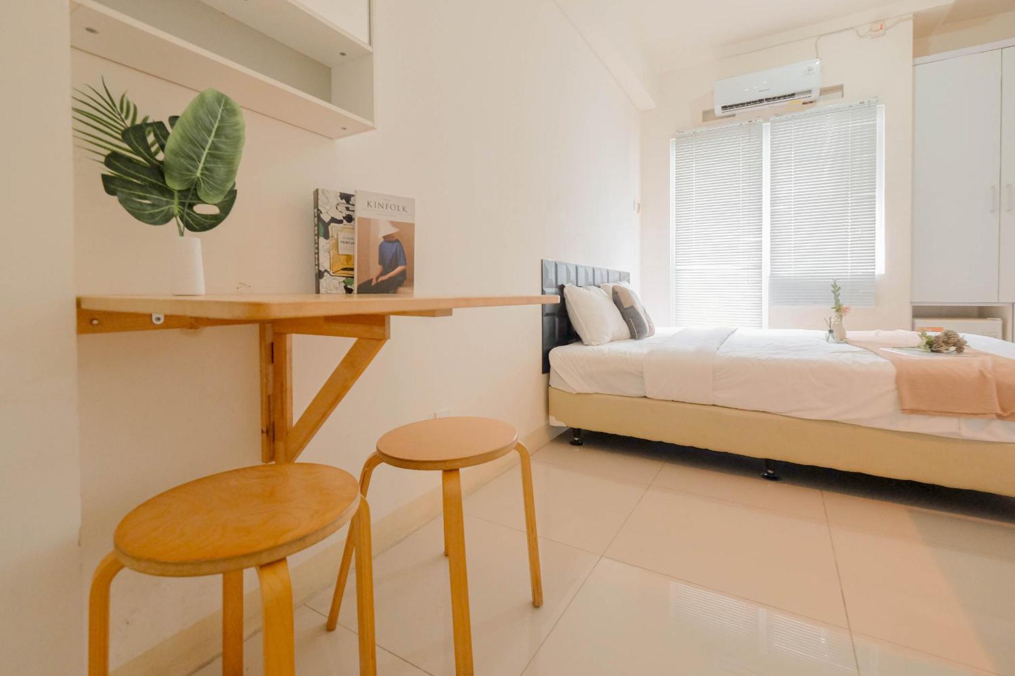 Cozy With Direct Access To Mall At Pramuka By Travelio Apartment